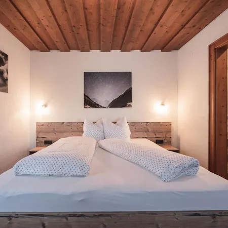 Garni Petter Konukevi 4*