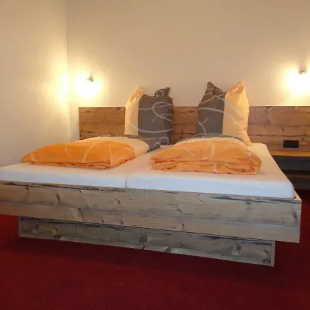 Garni Petter Guest house
